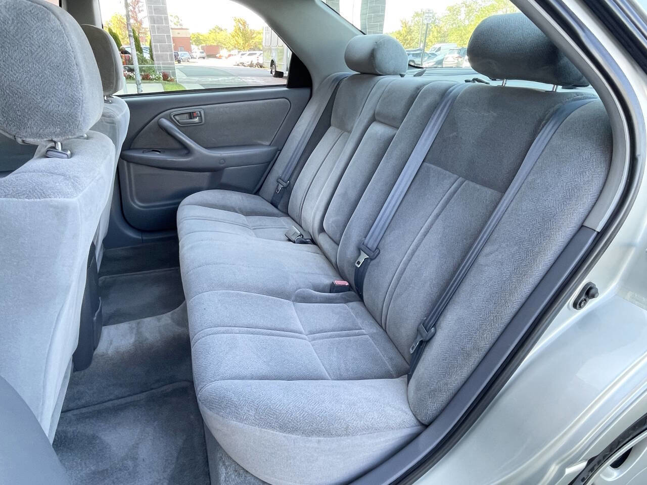 Used 2000 Toyota Camry CE image 30
