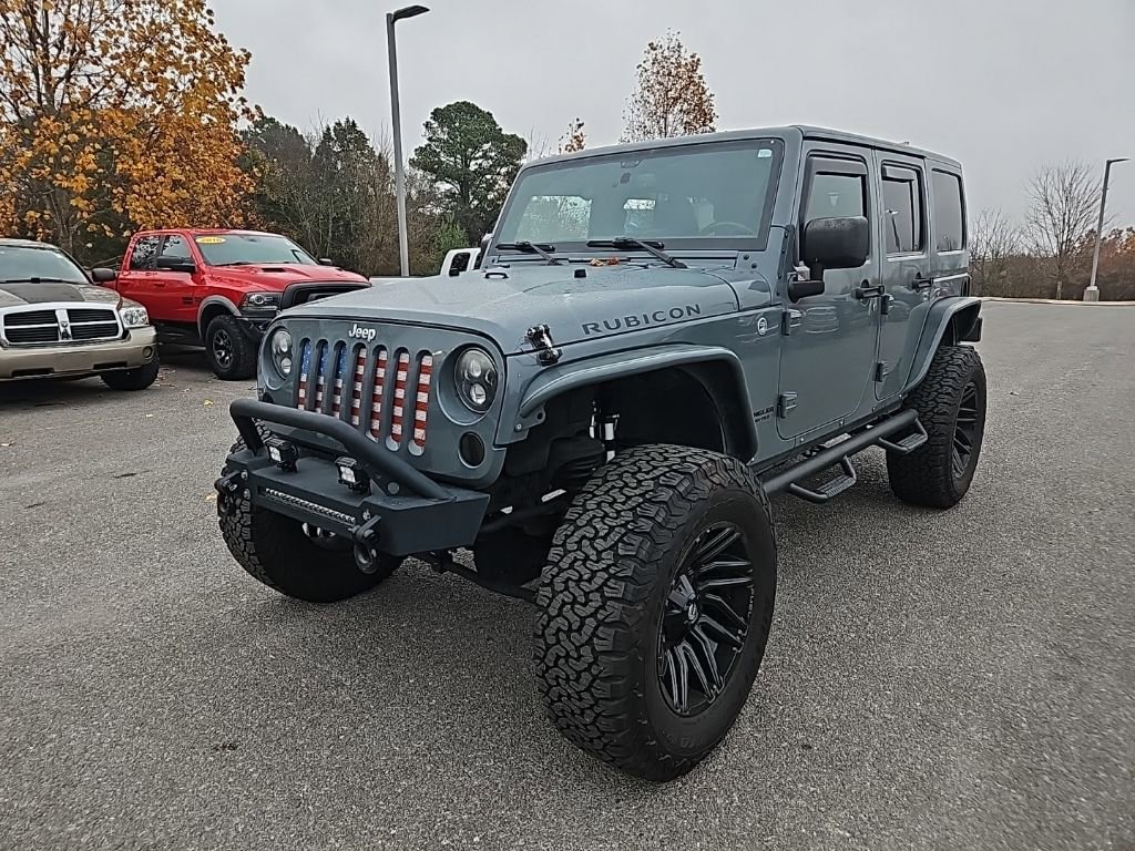 Used 2015 Jeep Wrangler Unlimited Rubicon w/ Connectivity Group image 3