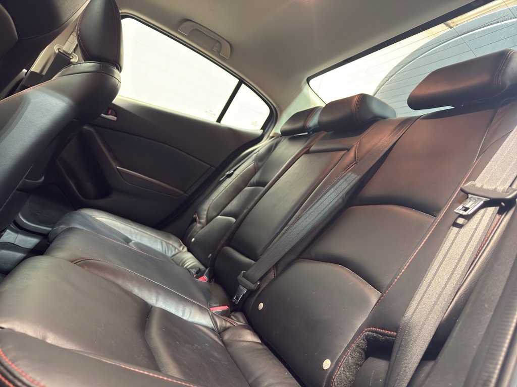 Used 2015 MAZDA MAZDA3 i Grand Touring image 30