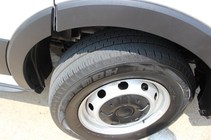 Used 2024 Ford Transit 250 148 Medium Roof w/ Load Area Protection Package RWD image 29