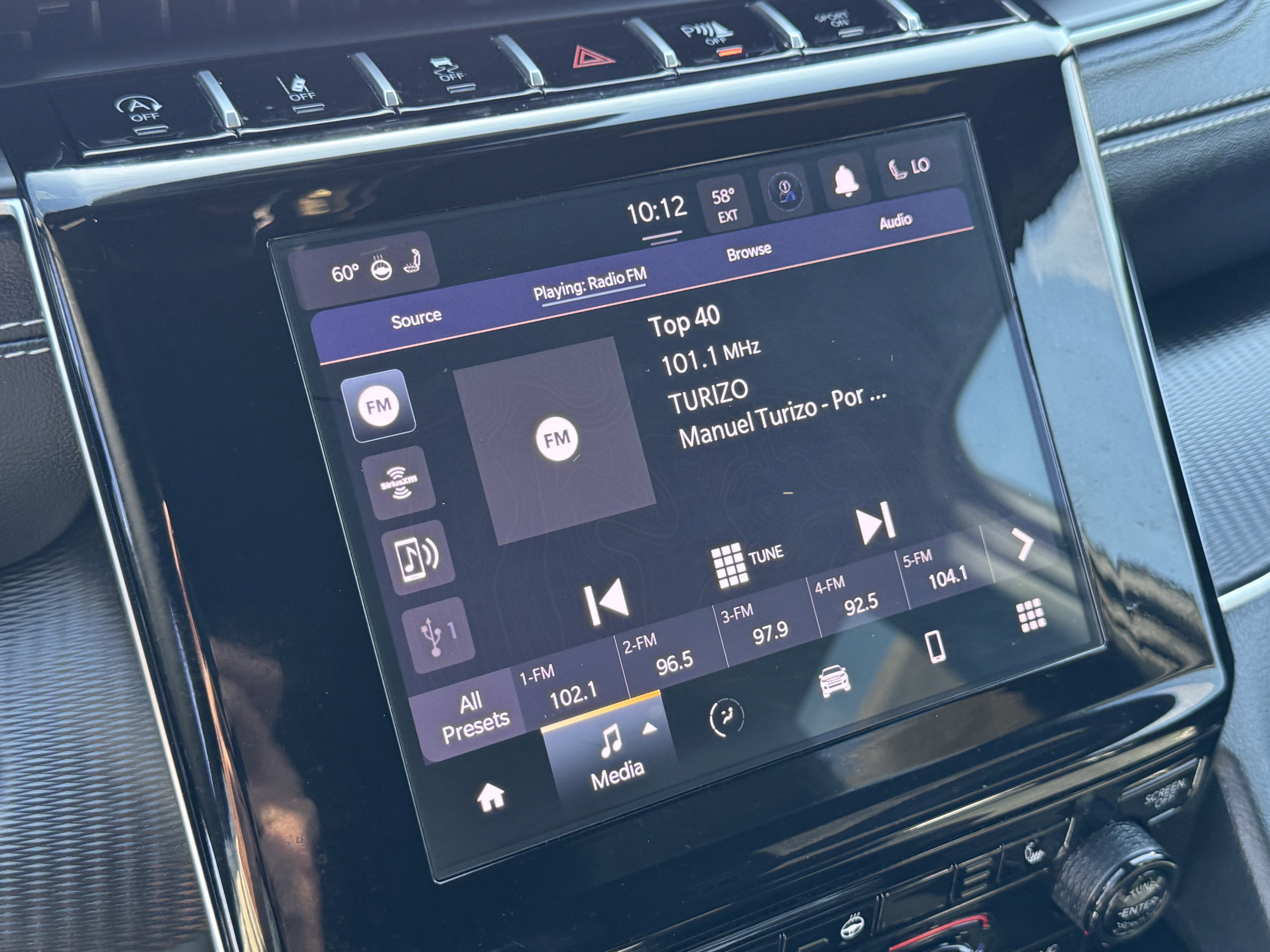 Used 2025 Jeep Grand Cherokee Altitude image 18