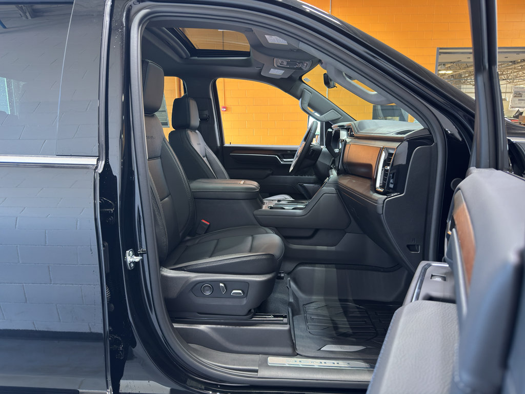 New 2026 GMC Sierra 2500 Denali w/ Technology Package AWD/4WD image 19