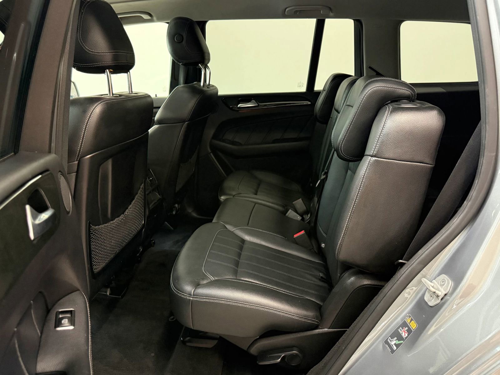 Used 2016 Mercedes-Benz GL 320 BlueTEC 4MATIC w/ Premium I Package image 19