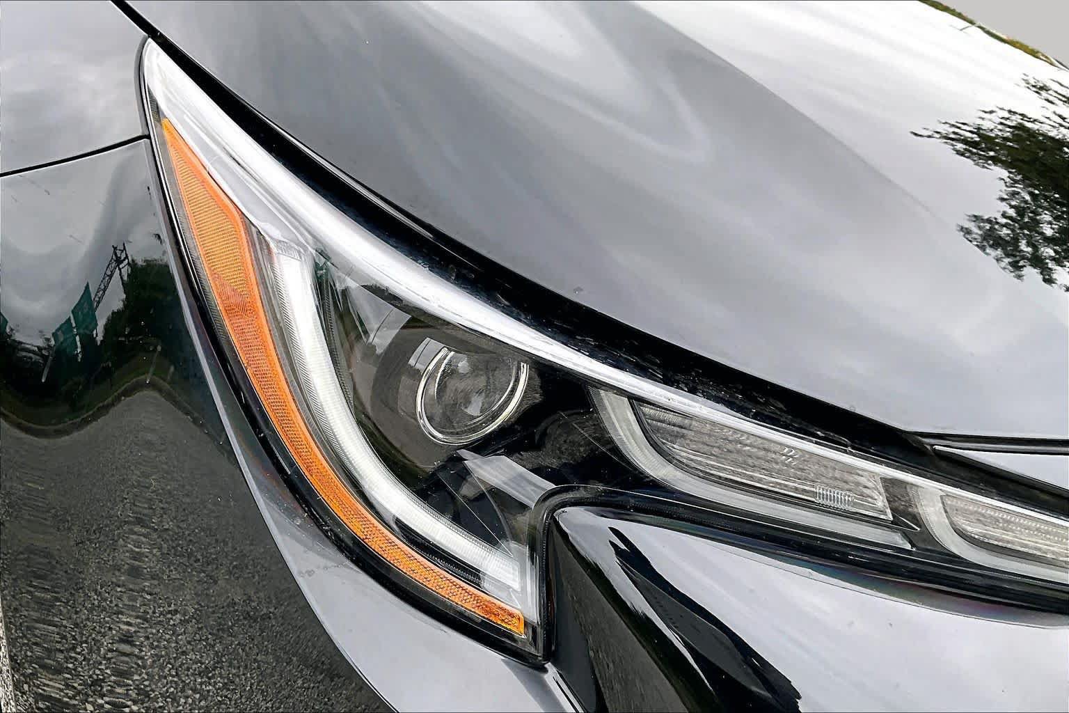 Used 2019 Toyota Corolla SE w/ SE Option Package FWD image 27