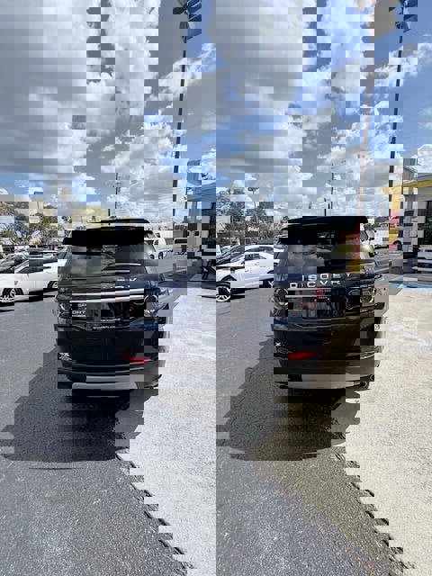 Used 2015 Land Rover Discovery Sport HSE Luxury image 6