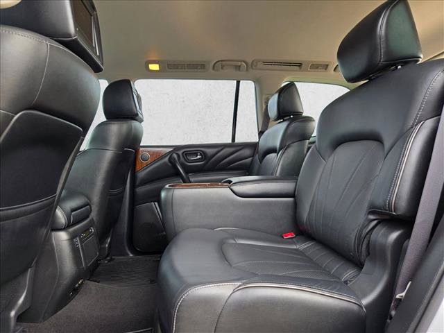 Used 2017 INFINITI QX80 4WD w/ Deluxe Technology Package image 18