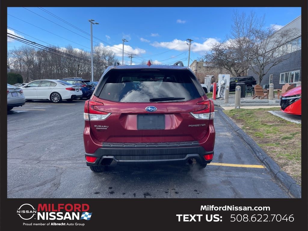 Used 2021 Subaru Forester Premium image 4