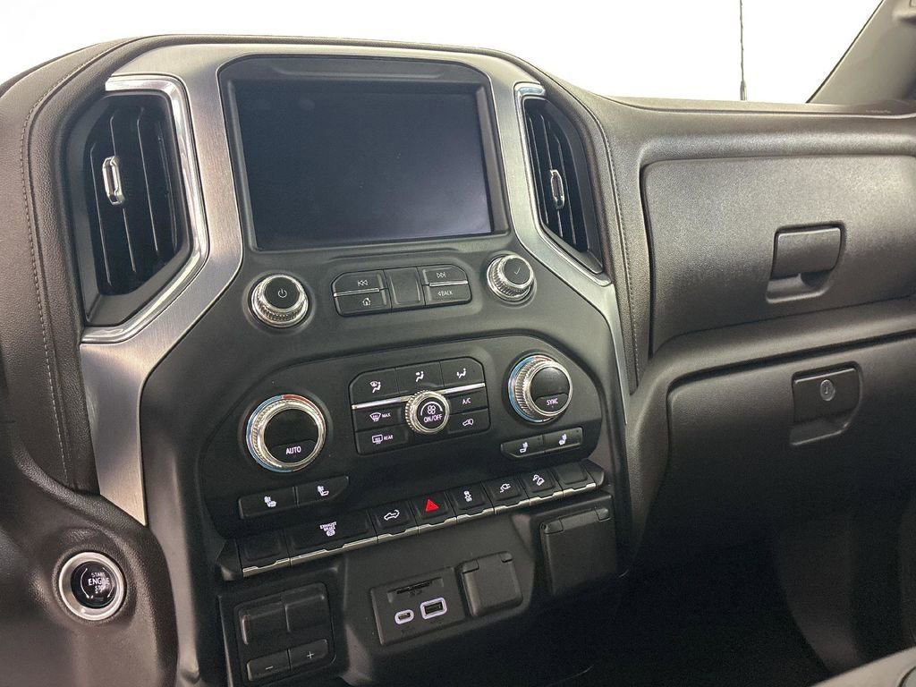 Used 2021 GMC Sierra 2500 SLT w/ Gooseneck/5TH Wheel Package image 17