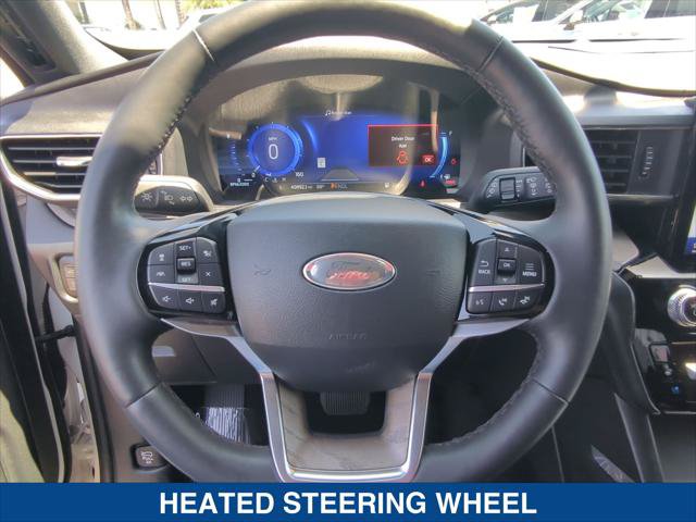 Certified 2023 Ford Explorer Platinum w/ Technology Package AWD/4WD image 13
