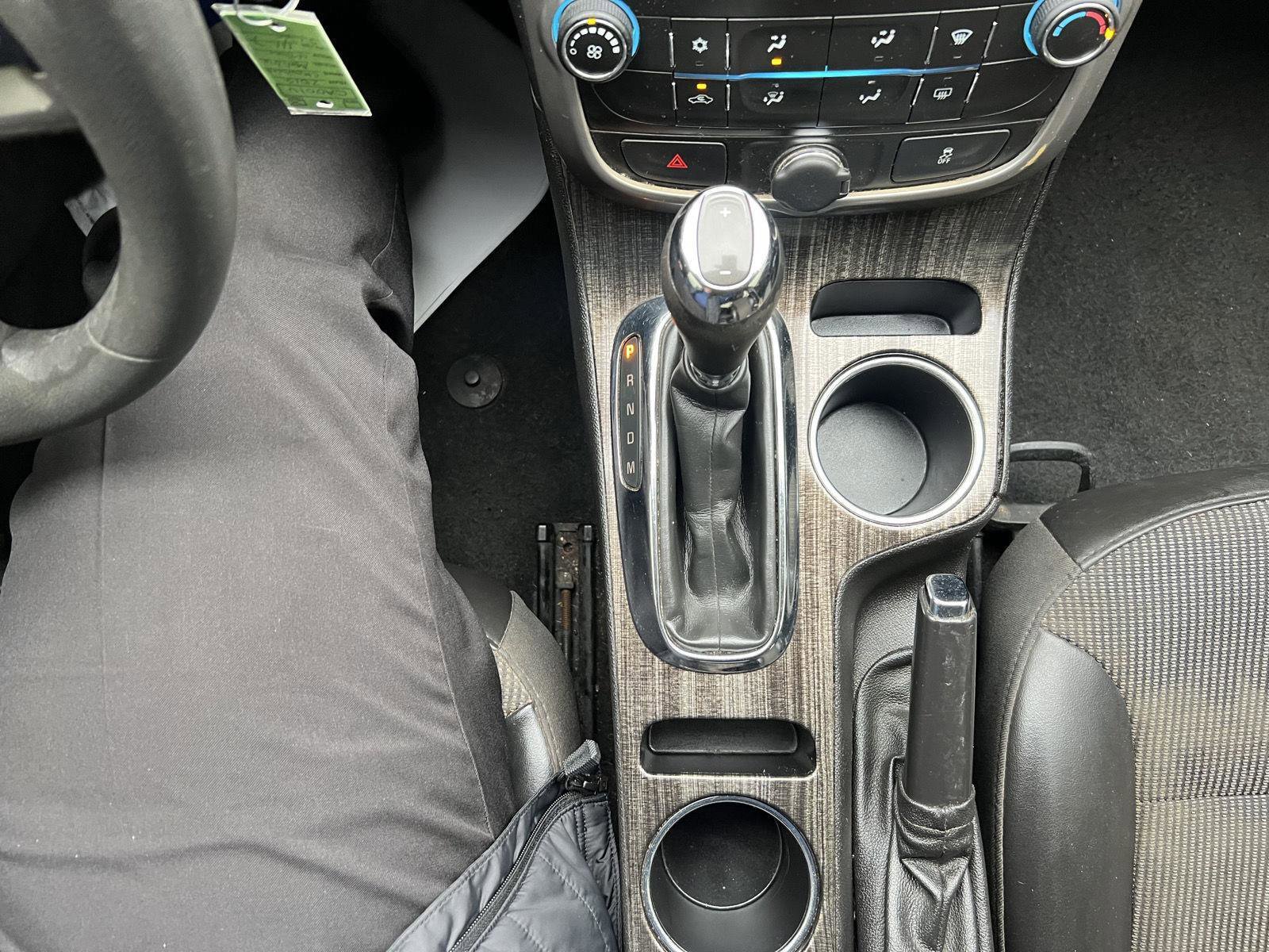 Used 2015 Chevrolet Malibu LT w/ Power Convenience Package image 17