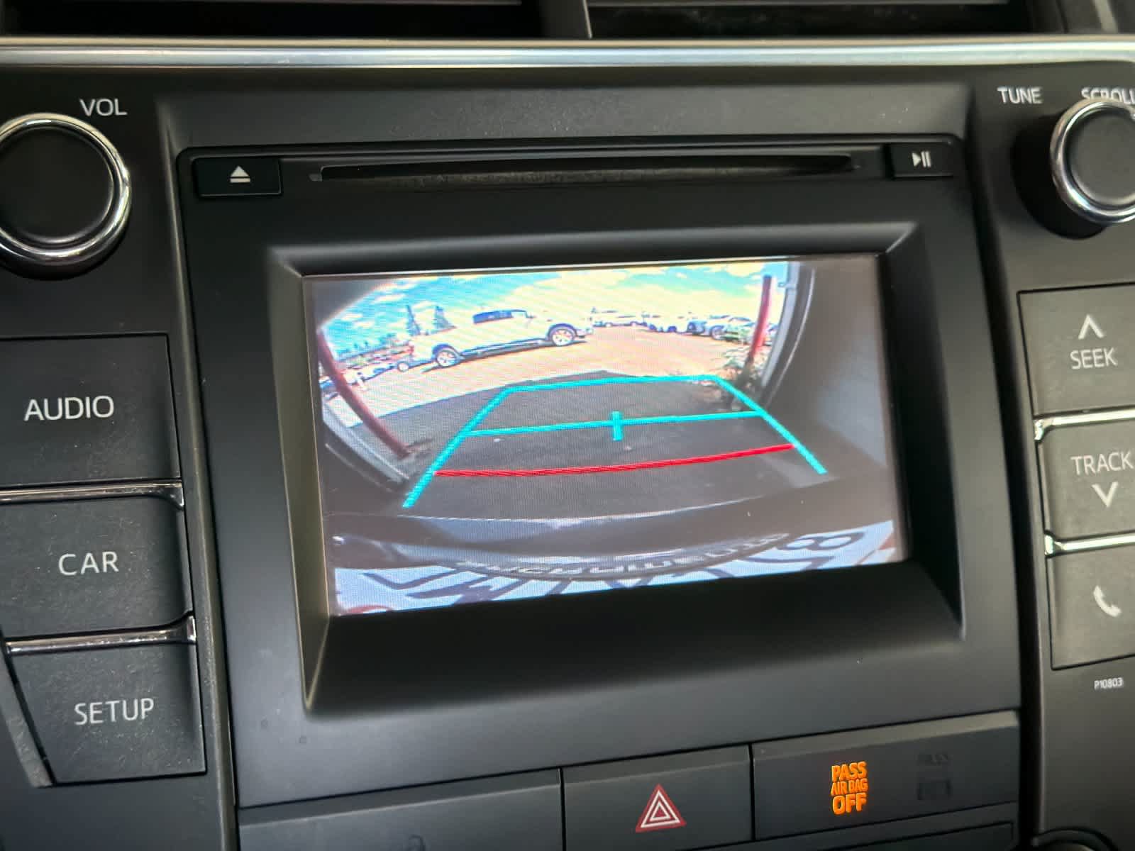 Used 2015 Toyota Camry SE FWD image 19