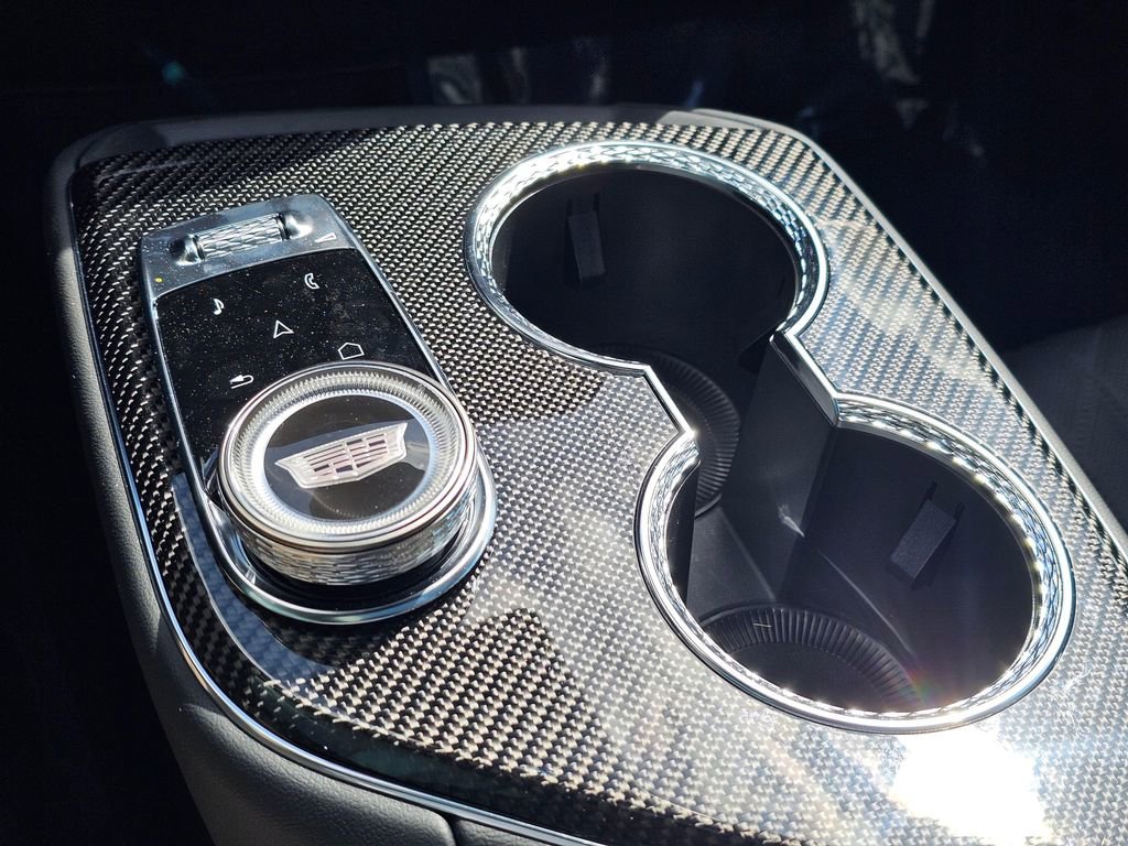 New 2026 Cadillac Optiq V AWD/4WD image 32