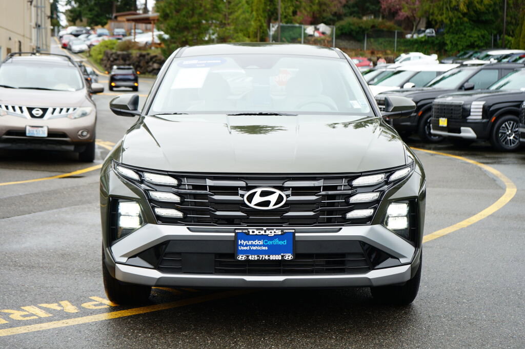 Certified 2025 Hyundai Tucson SE FWD image 3