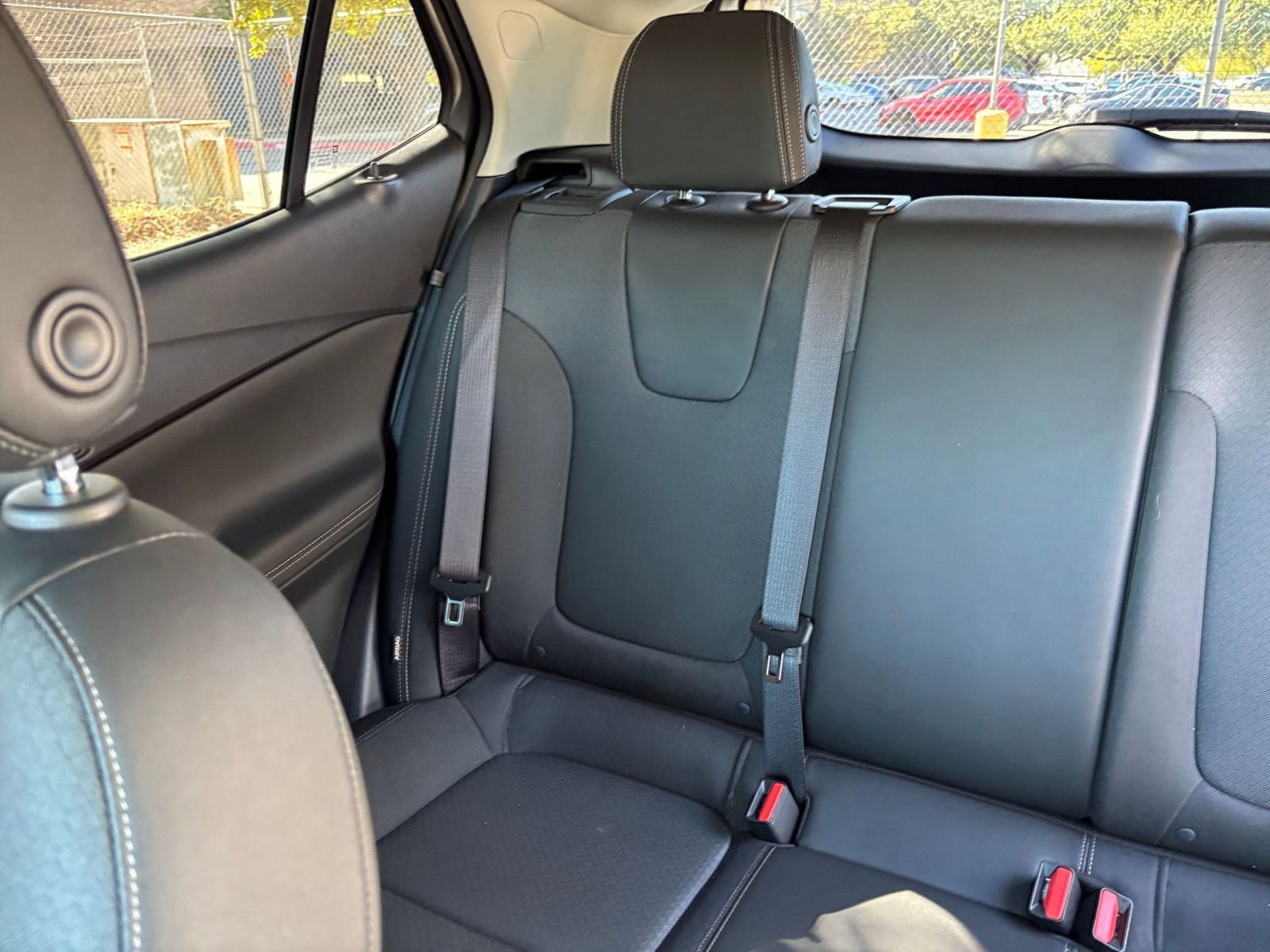 Used 2025 Buick Encore GX Preferred image 33