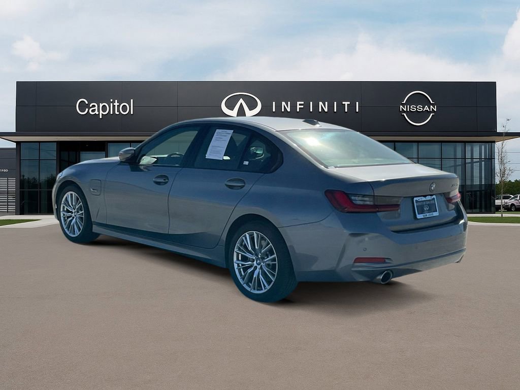 Used 2023 BMW 330e image 7