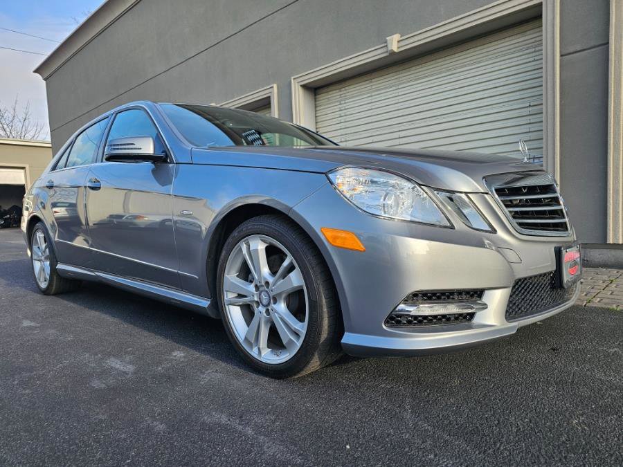 Used 2012 Mercedes-Benz E 350 4MATIC Sedan image 26