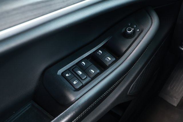 Used 2021 Jeep Grand Cherokee L Limited AWD/4WD image 25