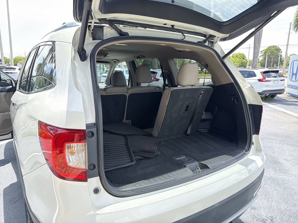Certified 2019 Honda Pilot Touring image 26