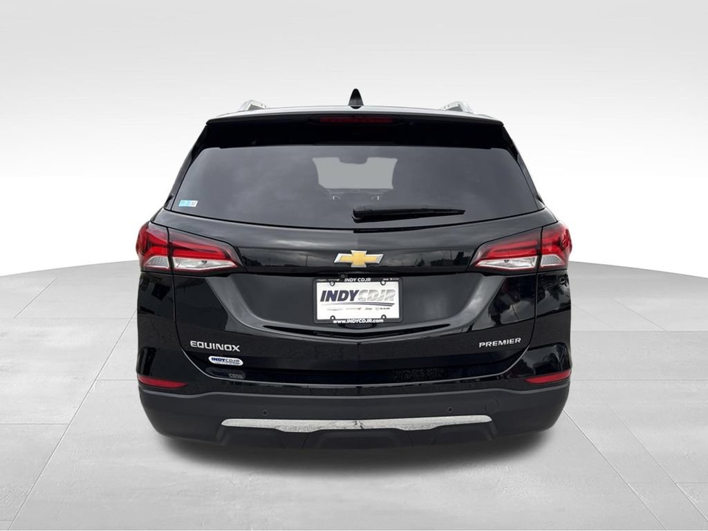 Used 2024 Chevrolet Equinox Premier FWD image 5