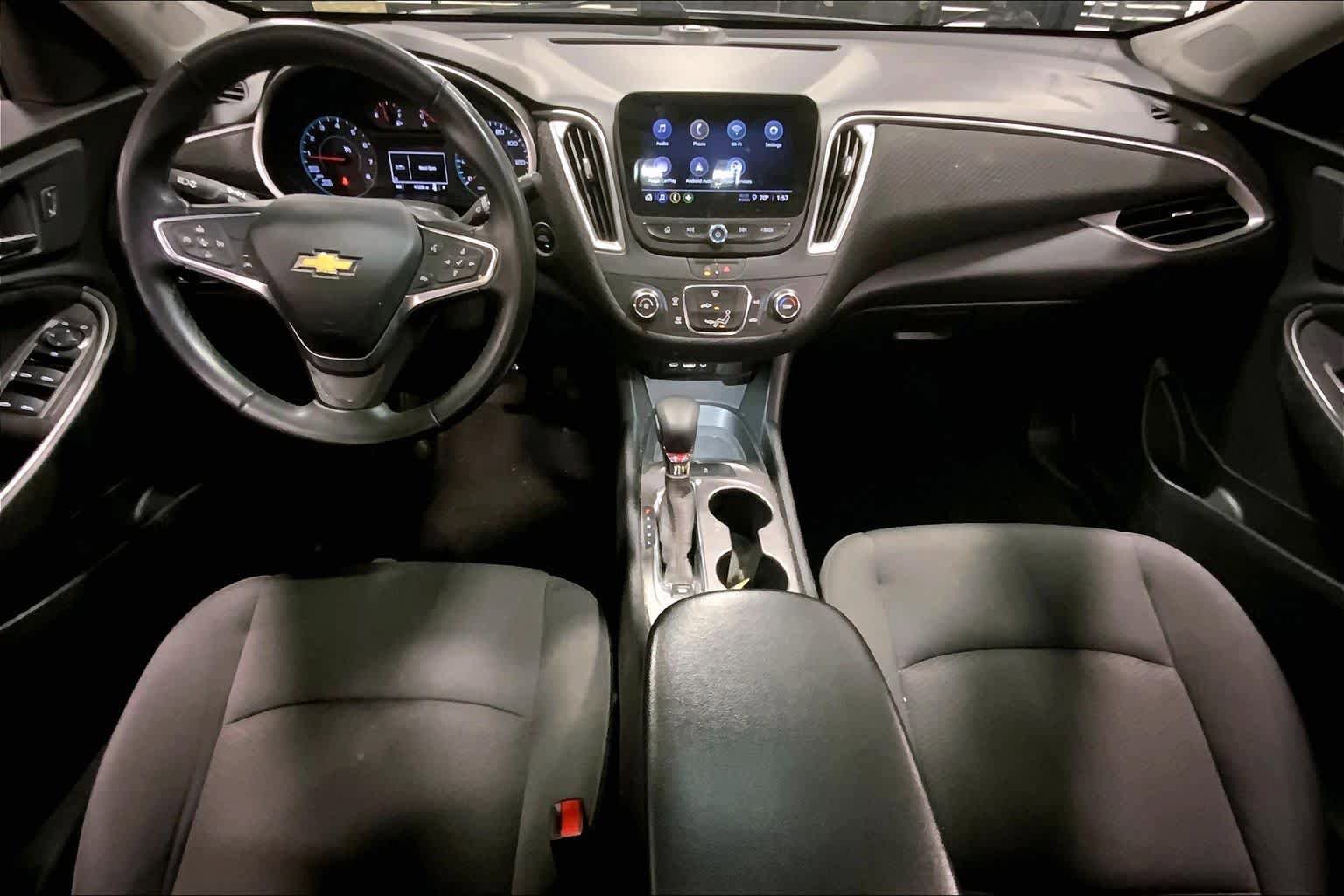 Used 2023 Chevrolet Malibu RS FWD image 16