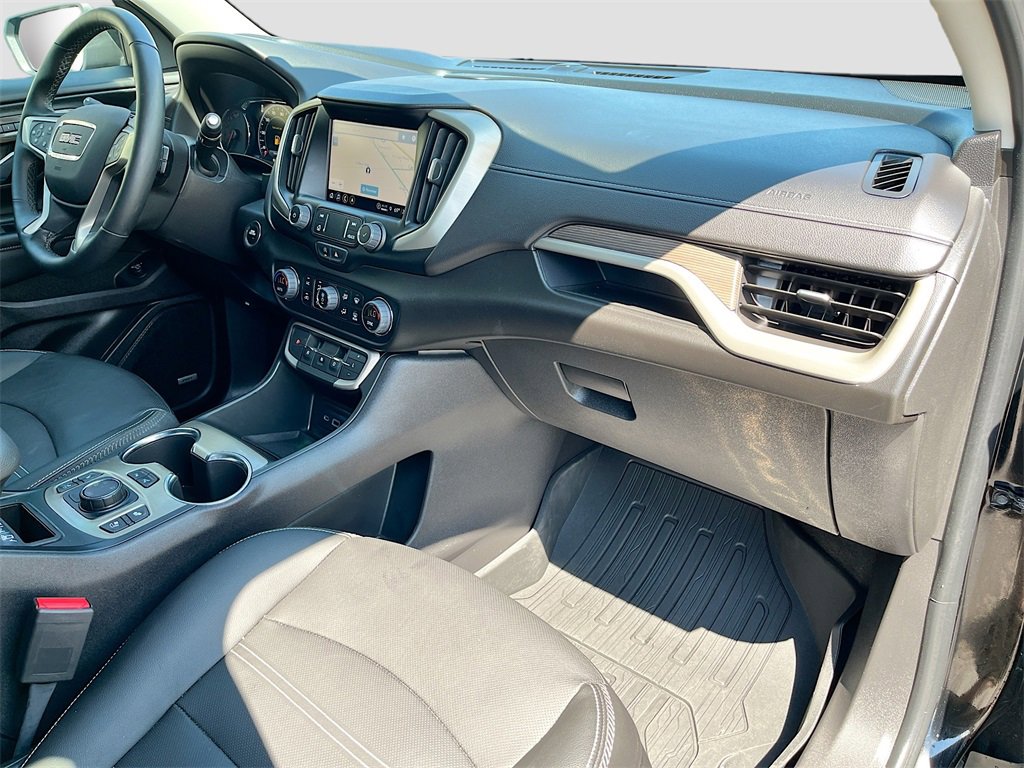 Used 2024 GMC Terrain Denali w/ Denali Premium Package image 28