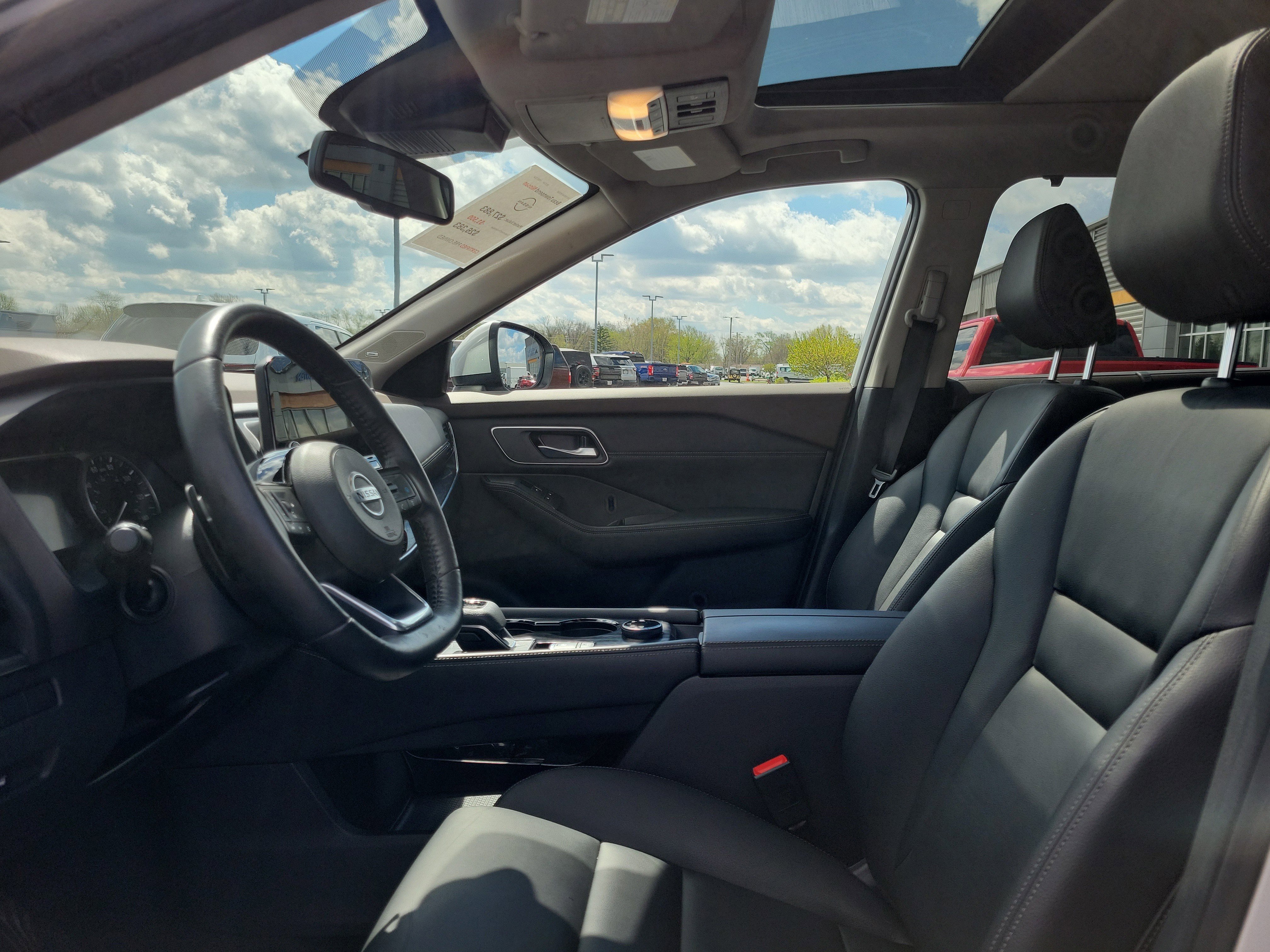 Certified 2021 Nissan Rogue SL w/ Premium Package image 15