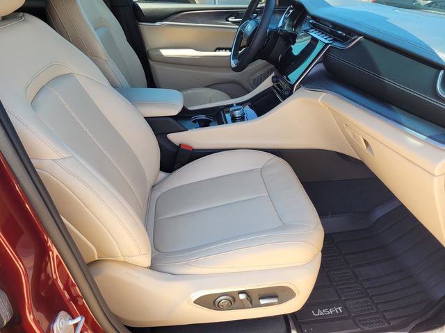 Used 2024 Jeep Grand Cherokee L Limited w/ Luxury Tech Group II AWD/4WD image 25