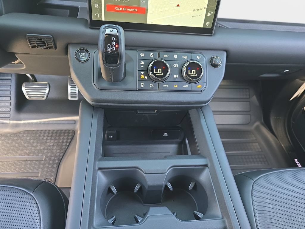 Certified 2025 Land Rover Defender 110 AWD/4WD image 25