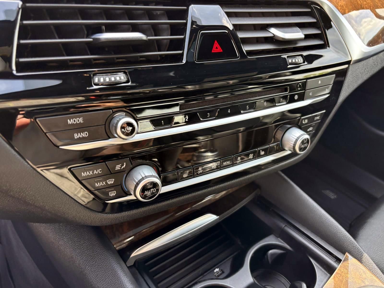 Used 2018 BMW 540i xDrive image 22