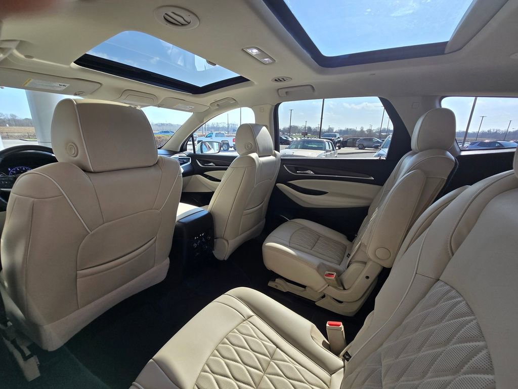 Used 2022 Buick Enclave Avenir w/ Avenir Technology Package image 21