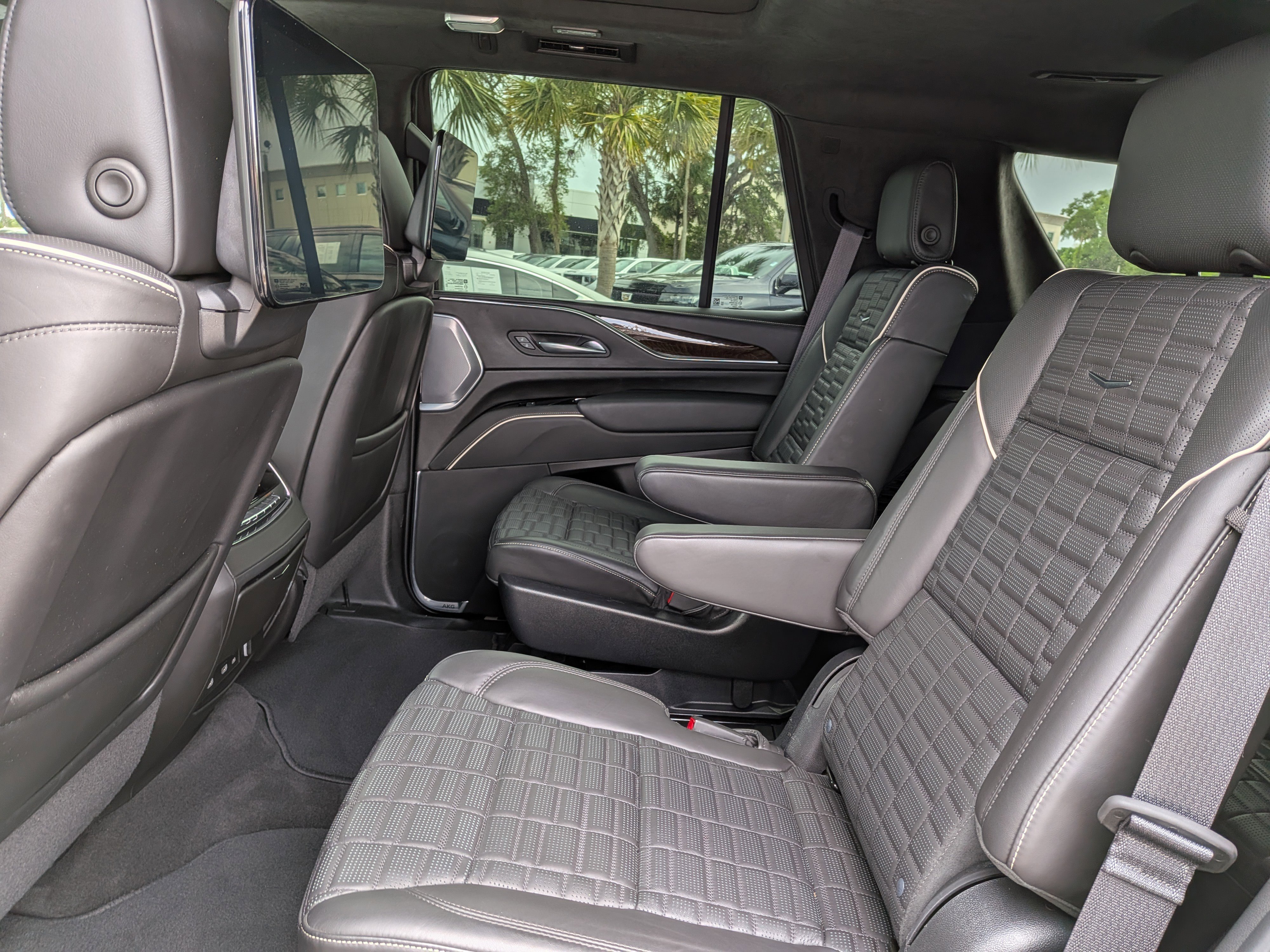 Certified 2023 Cadillac Escalade Sport Platinum image 17