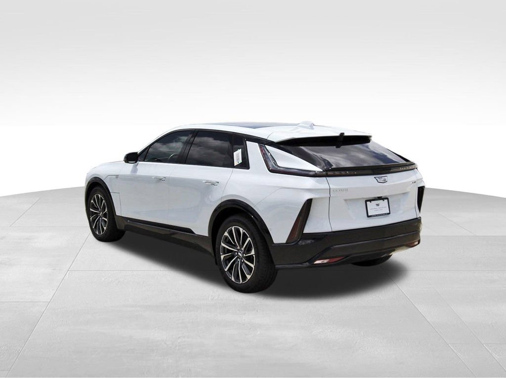New 2026 Cadillac Lyriq Sport RWD image 3