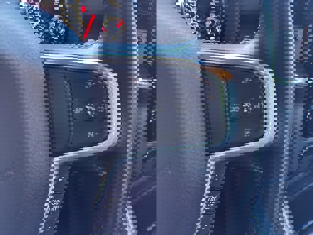 Used 2022 RAM 1500 Laramie image 19