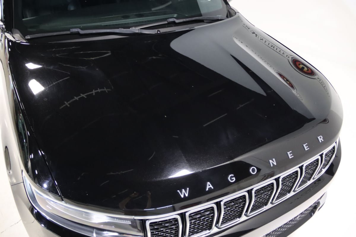 Used 2023 Jeep Wagoneer L Series II w/ Premium Group I AWD/4WD image 28