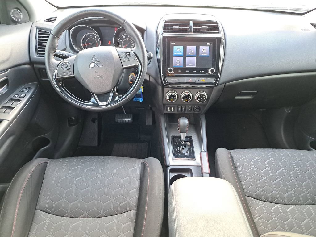 Used 2022 Mitsubishi Outlander Sport SE image 15