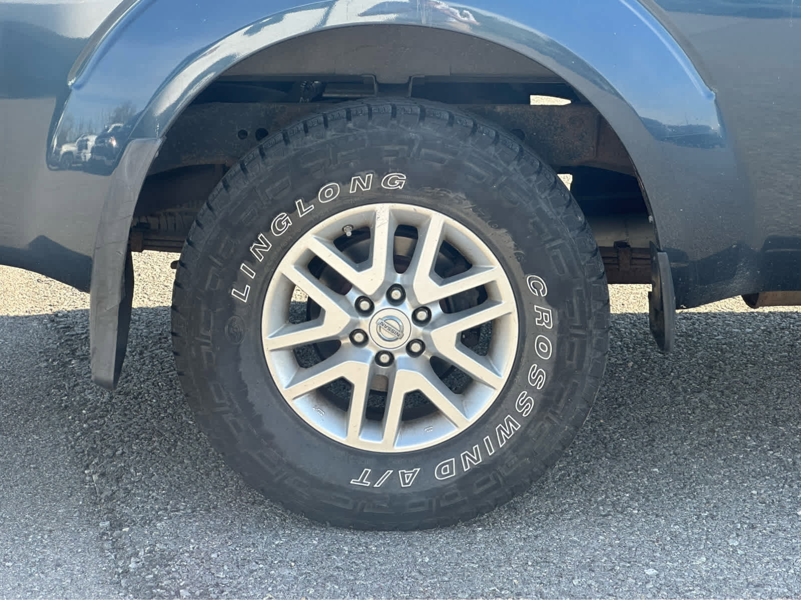 Used 2015 Nissan Frontier SV AWD/4WD image 24
