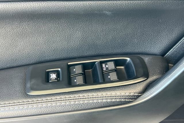 Used 2019 Ford Ranger Lariat w/ Black Appearance Package image 12