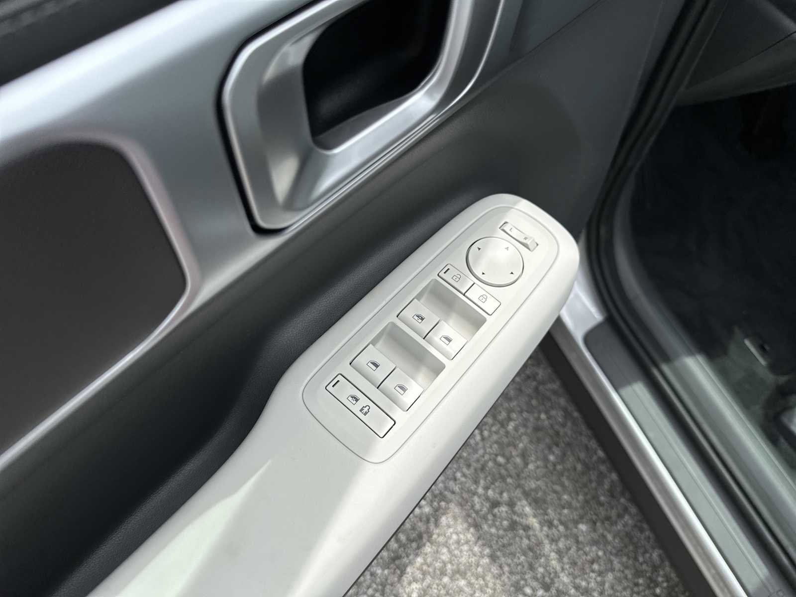 New 2026 Hyundai Santa Fe SE FWD image 14