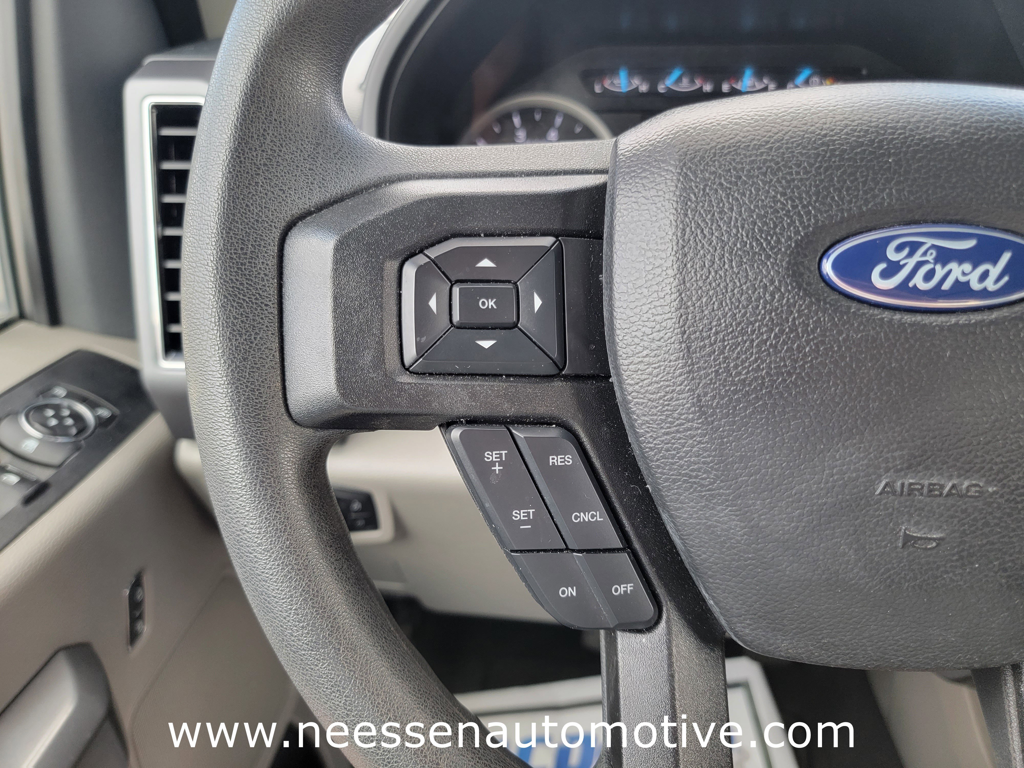 Used 2022 Ford F250 XLT w/ Black Appearance Package image 23