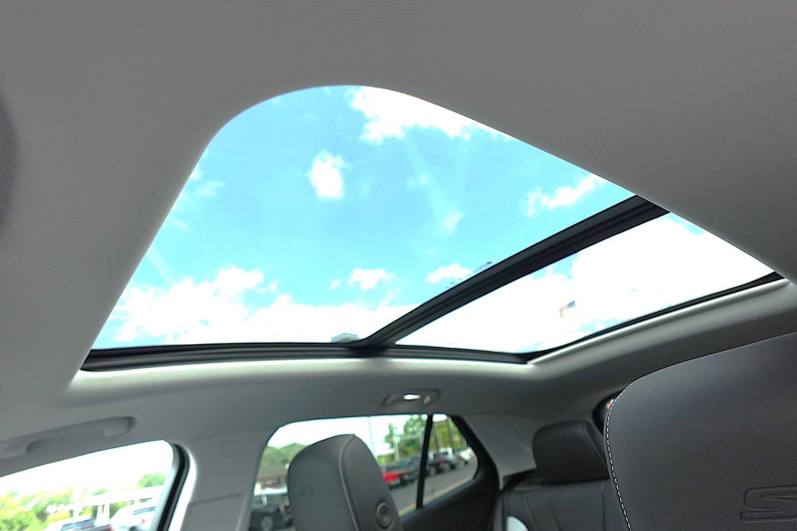 New 2025 Buick Envision Sport Touring image 23