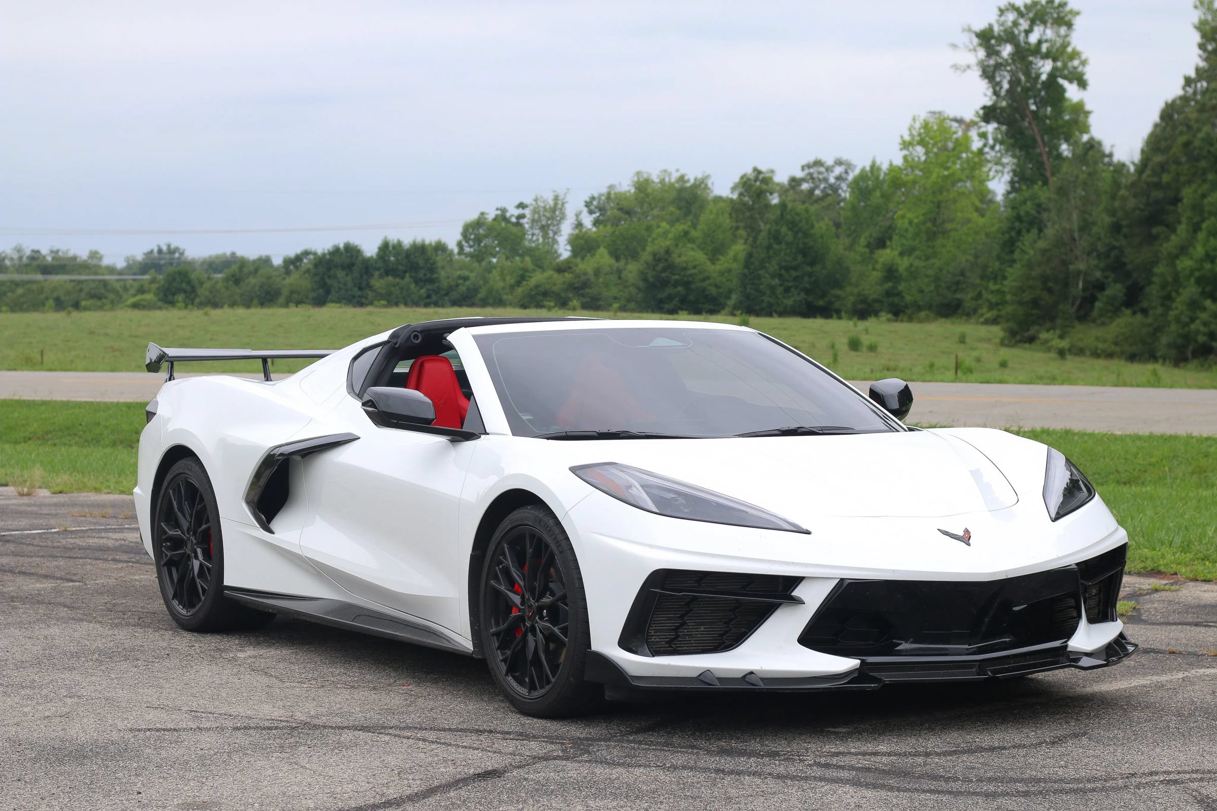 Used 2024 Chevrolet Corvette Stingray Coupe w/ 1LT RWD image 1