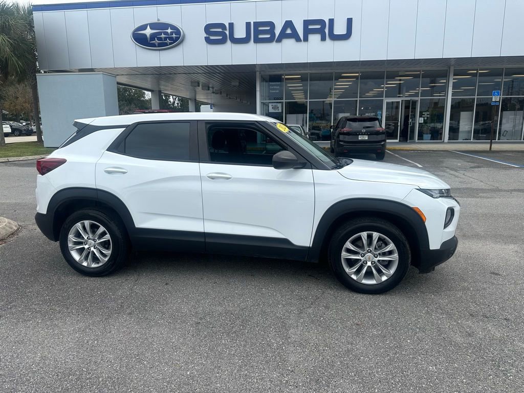 Used 2021 Chevrolet TrailBlazer LS image 2