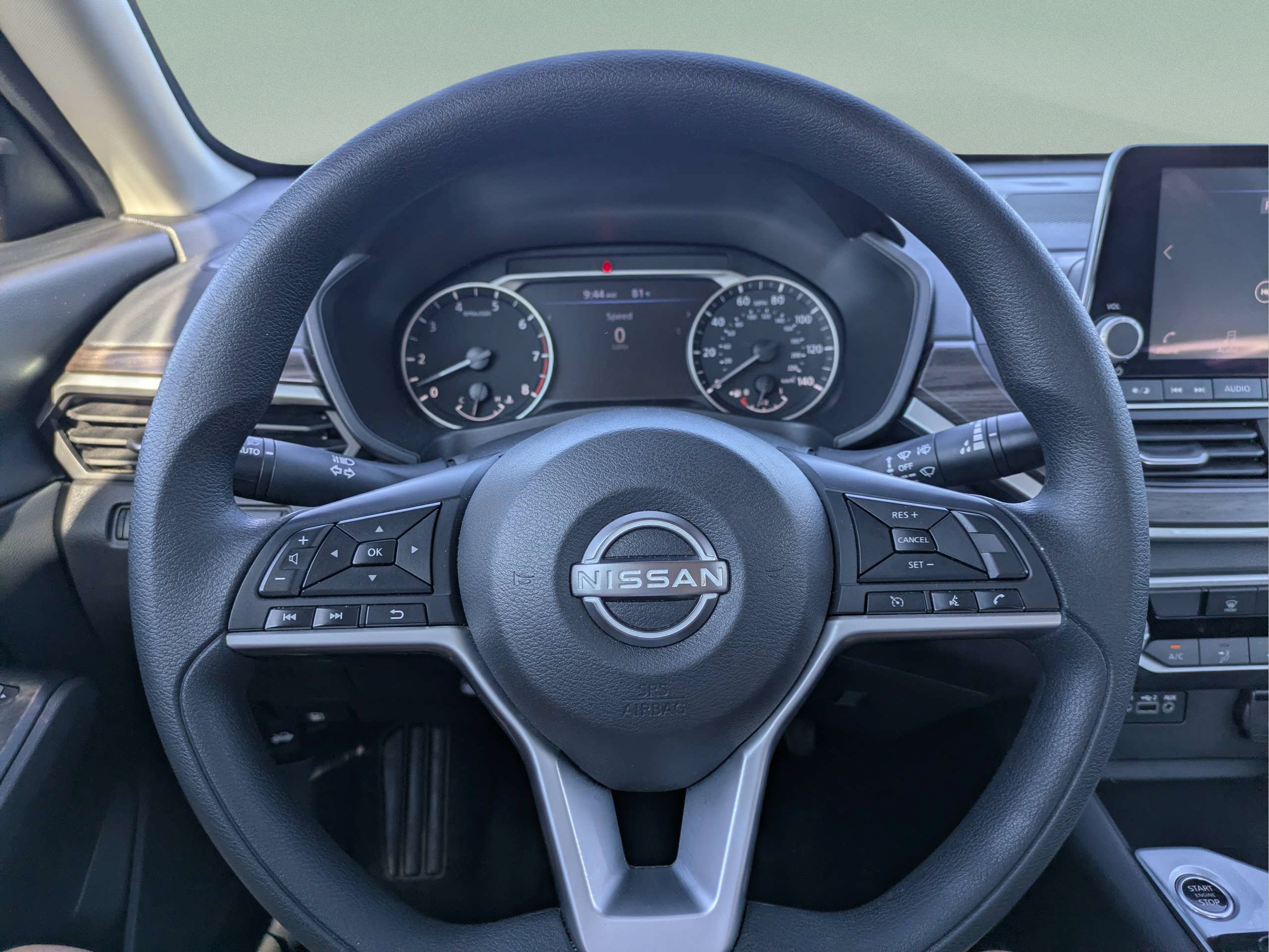 Used 2025 Nissan Altima 2.5 SV AWD/4WD image 28
