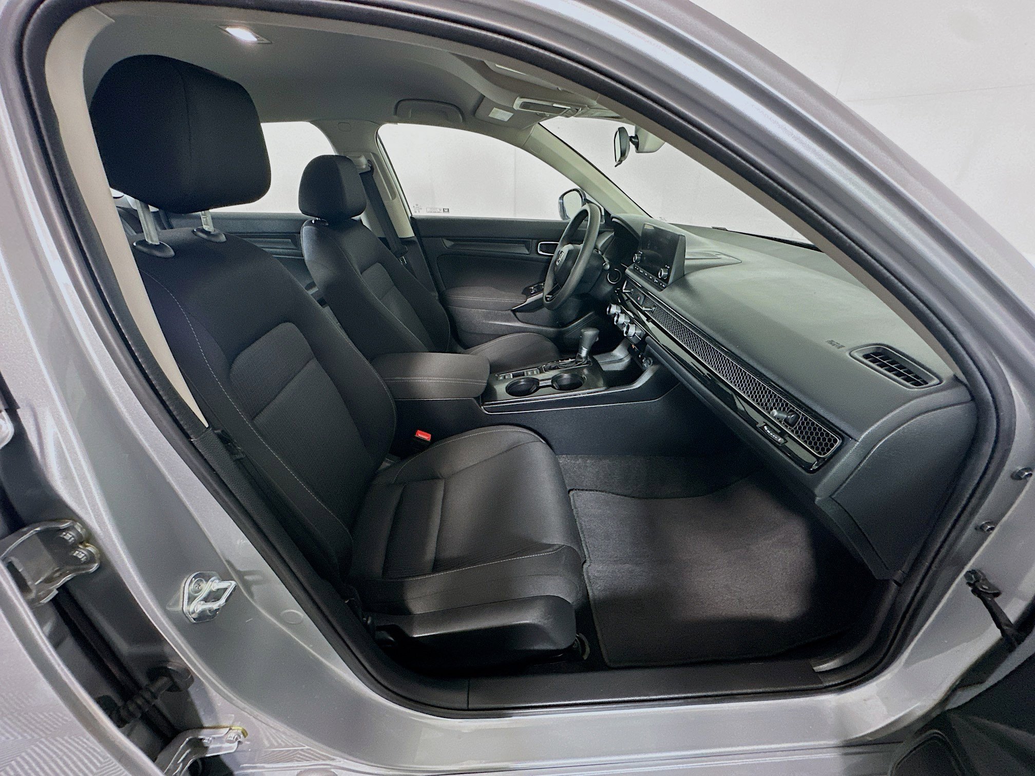 Used 2025 Honda Civic LX image 29