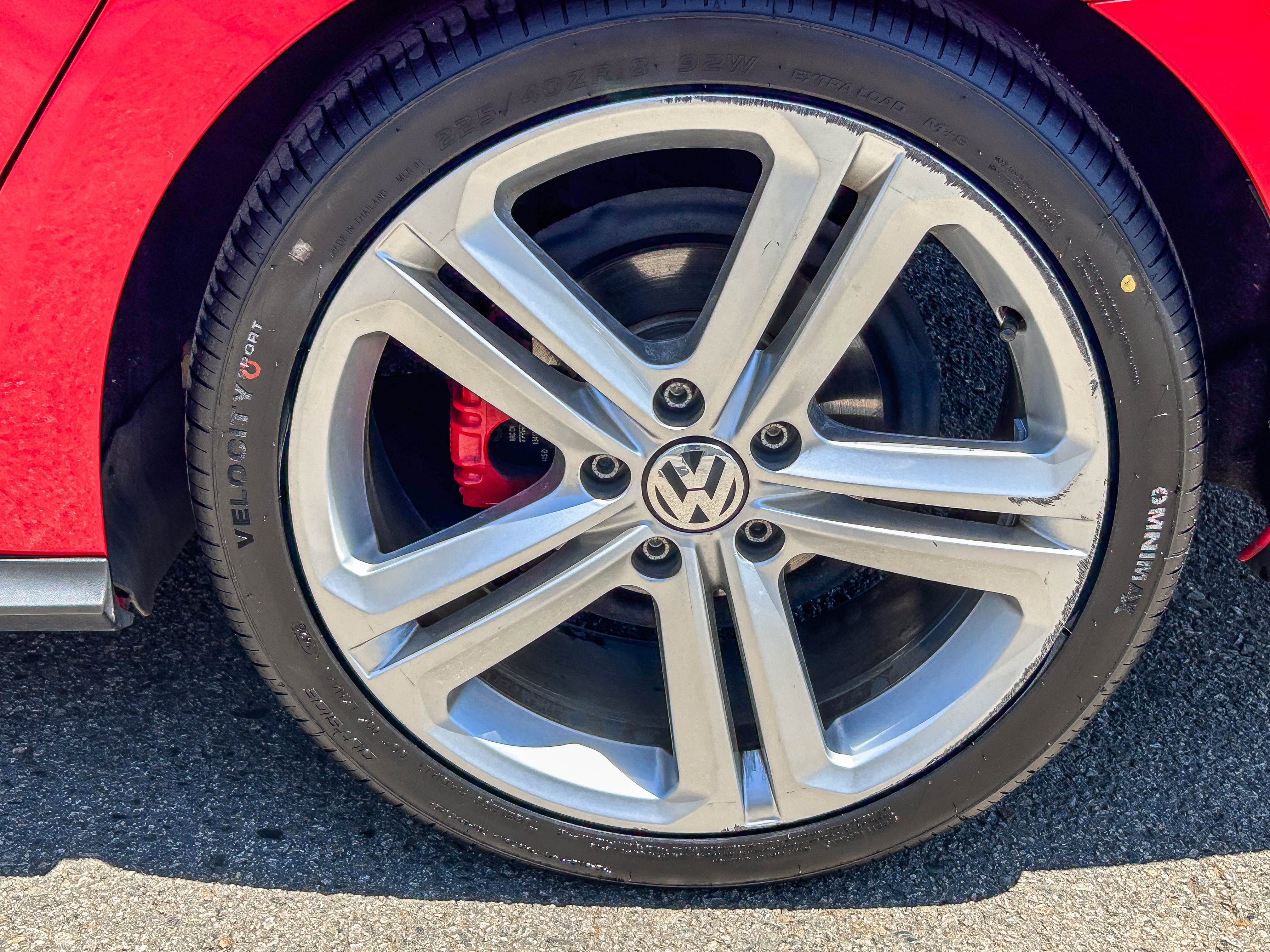 Used 2017 Volkswagen Jetta GLI FWD image 11