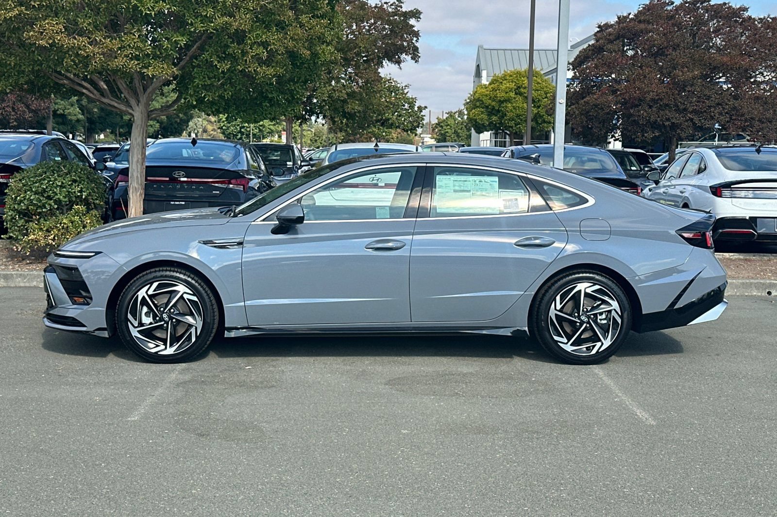 Used 2025 Hyundai Sonata SEL FWD image 7