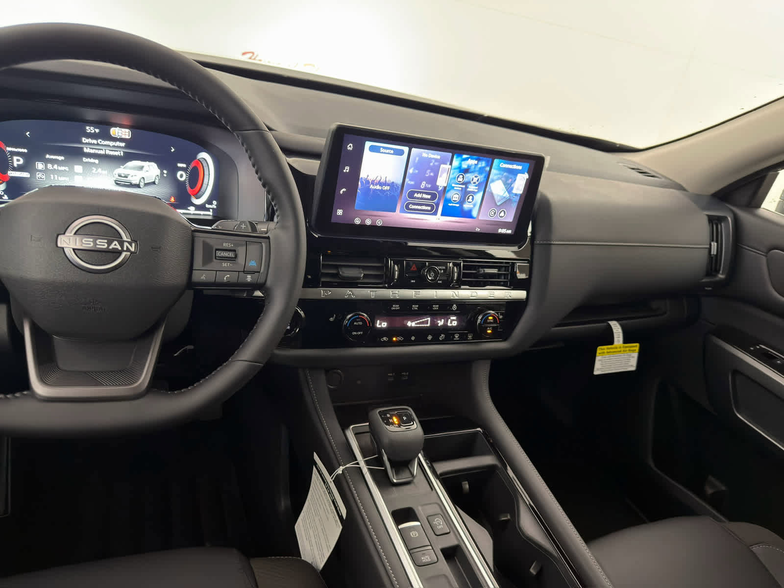 New 2026 Nissan Pathfinder SL image 18