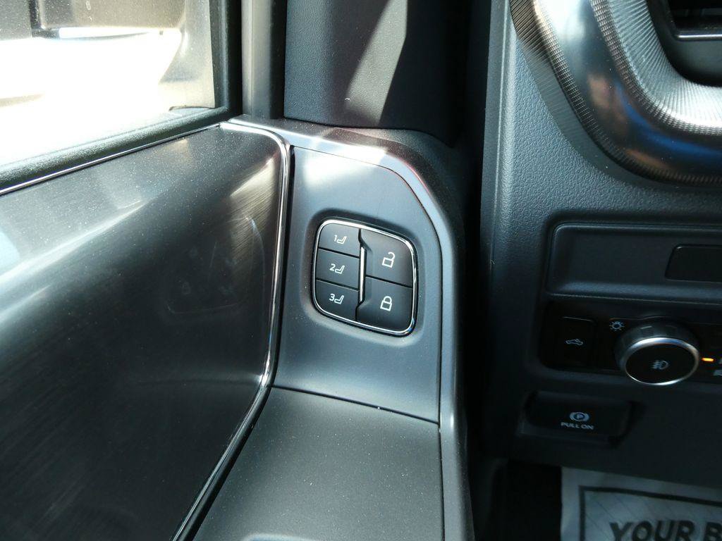 New 2026 Ford F150 Lariat w/ FX4 Off-Road Package AWD/4WD image 21