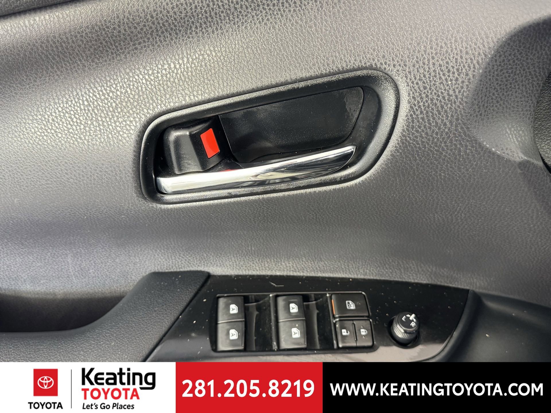 Used 2017 Toyota Prius Four image 12