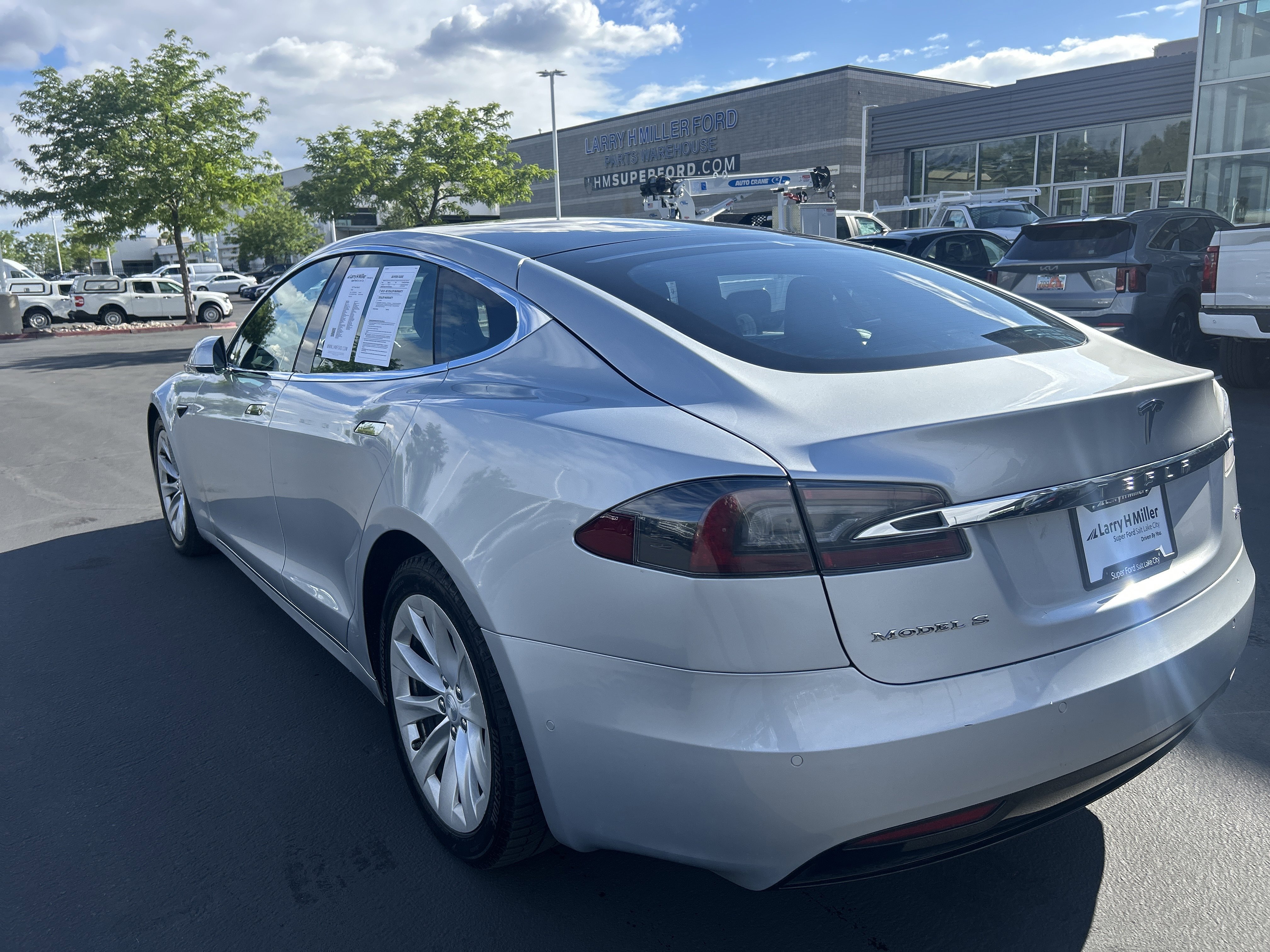 Used 2017 Tesla Model S AWD image 3